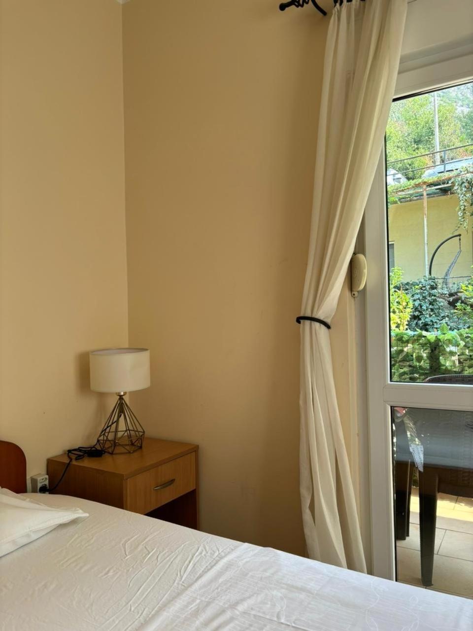 Studio On The Coast, With A View Of The Sunrise,Free We-Fi Kotor Zewnętrze zdjęcie